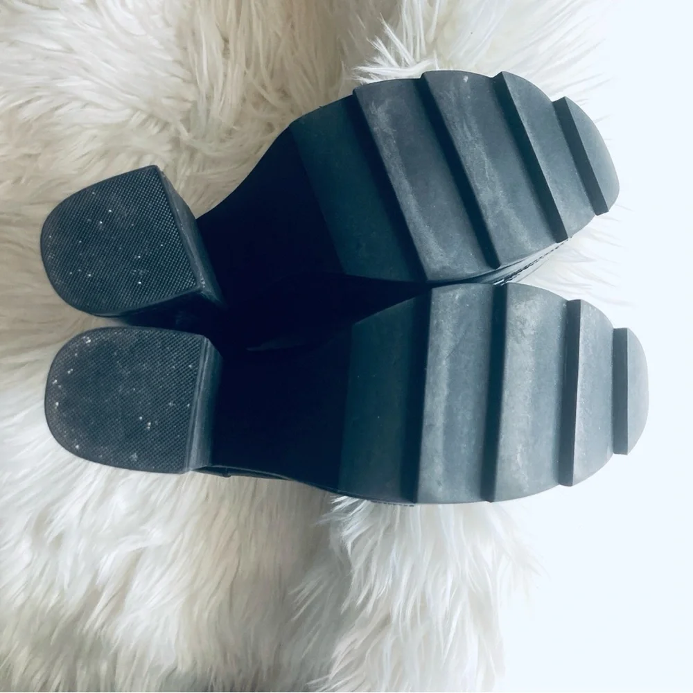 🖤 YRU Blue Lightning Platform Boots Size 6